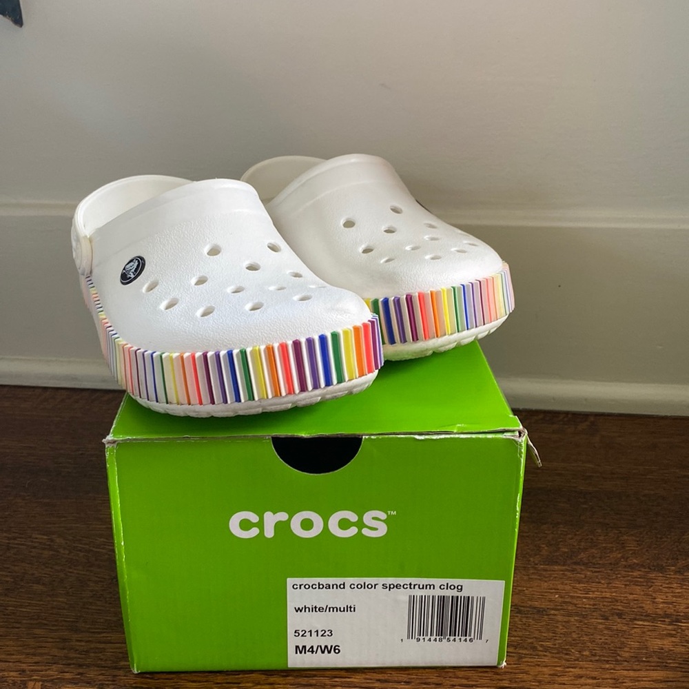 Unisex White Multicolored Crocs Men Women Sz M4/W6
